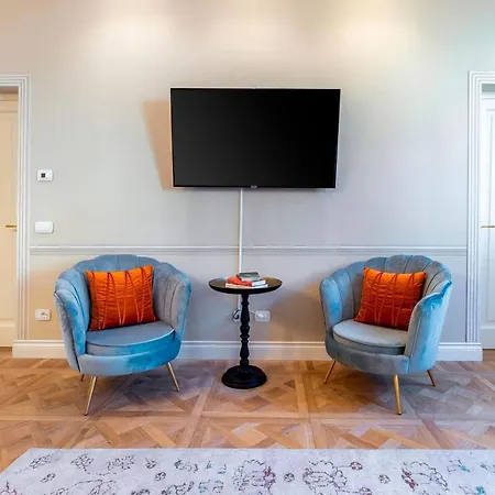 Genteel Via Della Spada Florença