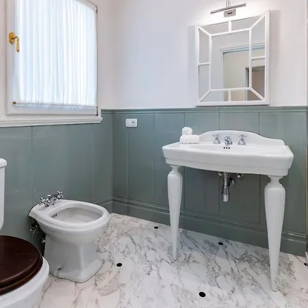 Genteel Via Della Spada Apartment Florence